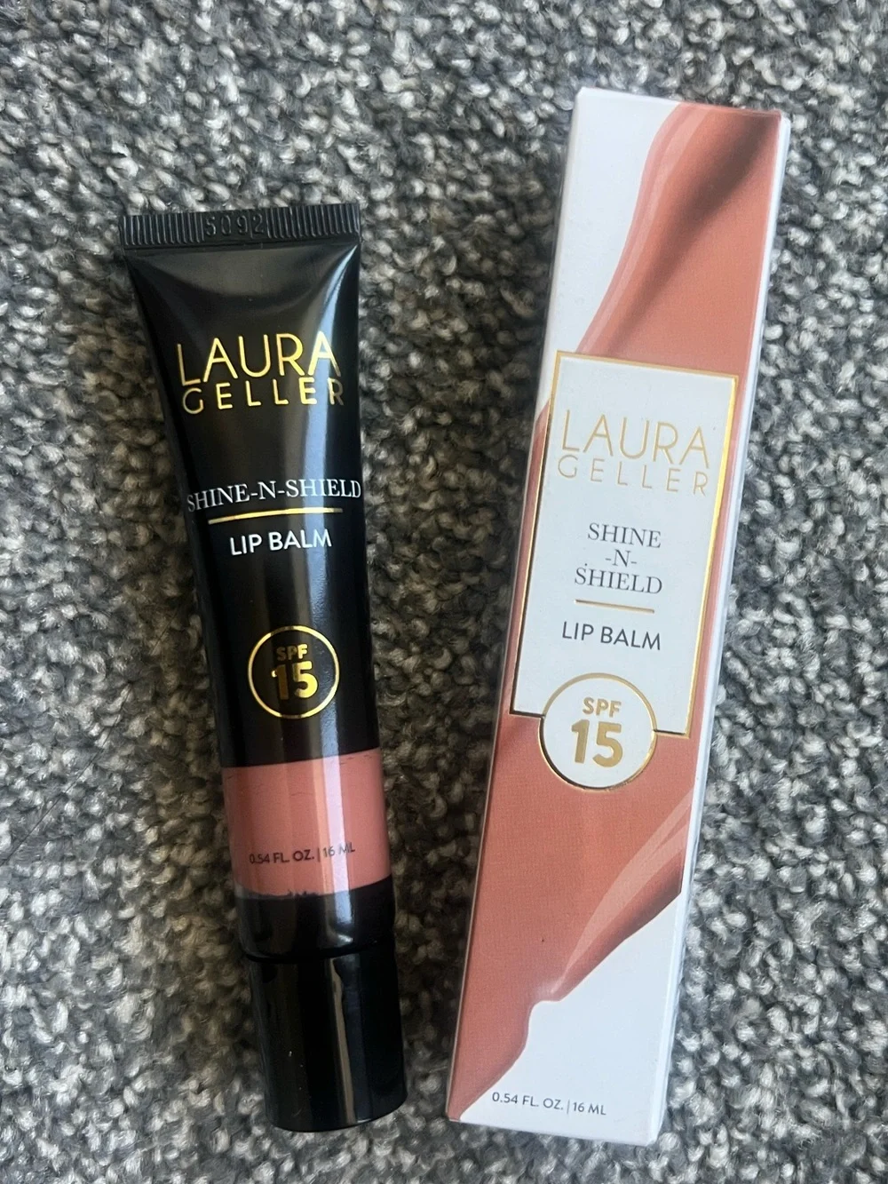 Laura Geller Shine-N-Shield Lip Balm — Golden Hour